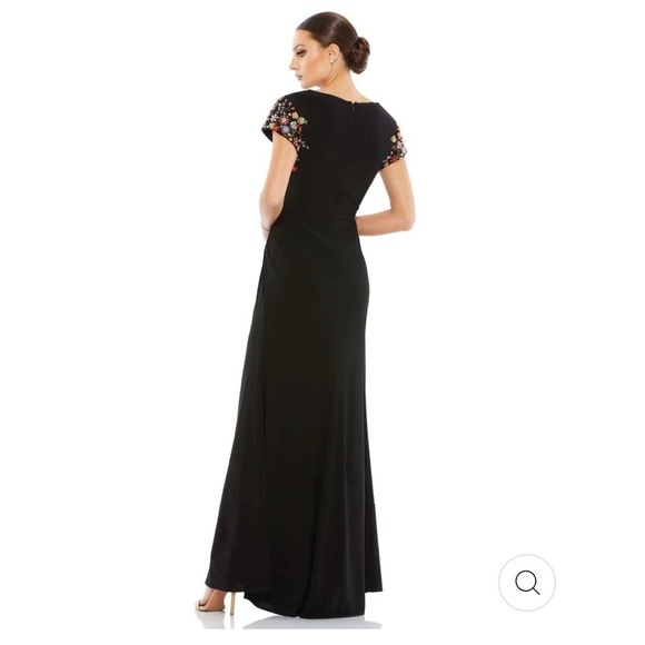 Mac Duggal EMBELLISHED SLEEVE JERSEY WRAP GOWN size 10 $498 New - Picture 3 of 13